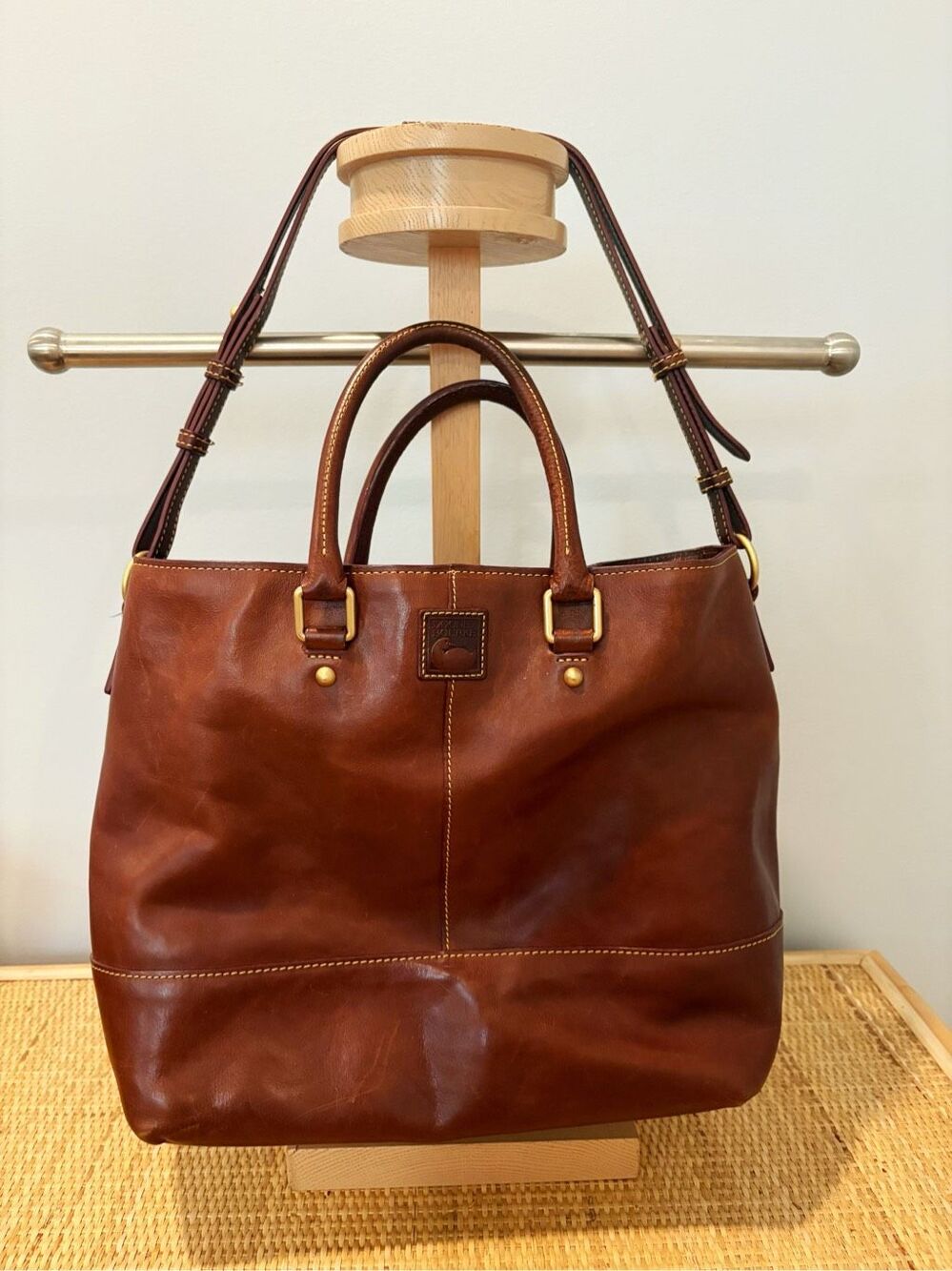 Dooney & Bourke Florentine Chelsea Handbag Italian Leather Brown - Picture 3 of 12
